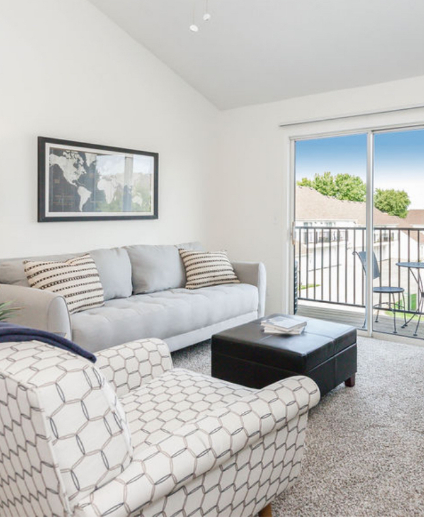 One Bedroom Apartment with Natural Light | Pinegate West Apartments